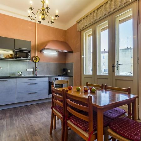 Spacious & Smart Center Apartment Pula Buitenkant foto