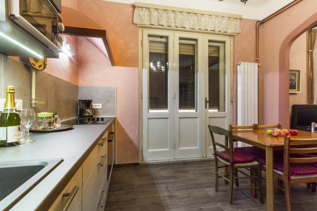 Spacious & Smart Center Apartment Pula Buitenkant foto