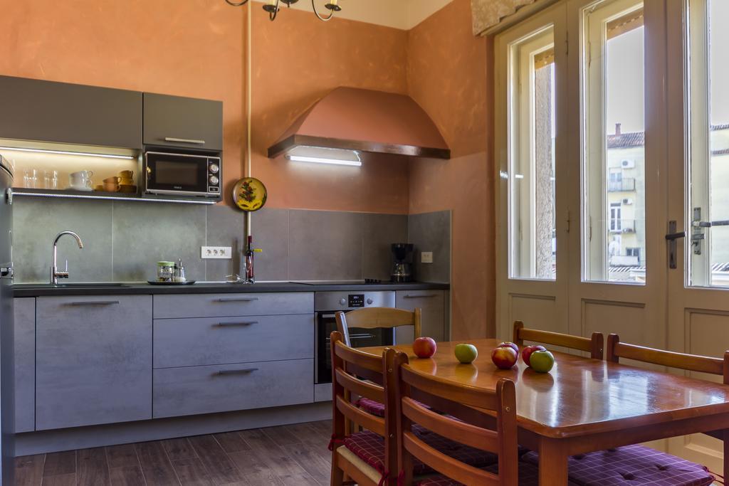 Spacious & Smart Center Apartment Pula Buitenkant foto